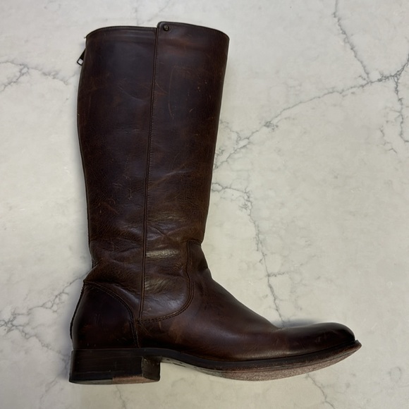 FRYE Women’s Chocolate Melissa Stud Distressed Back Zip Boots Size 7.5 - Picture 12 of 12